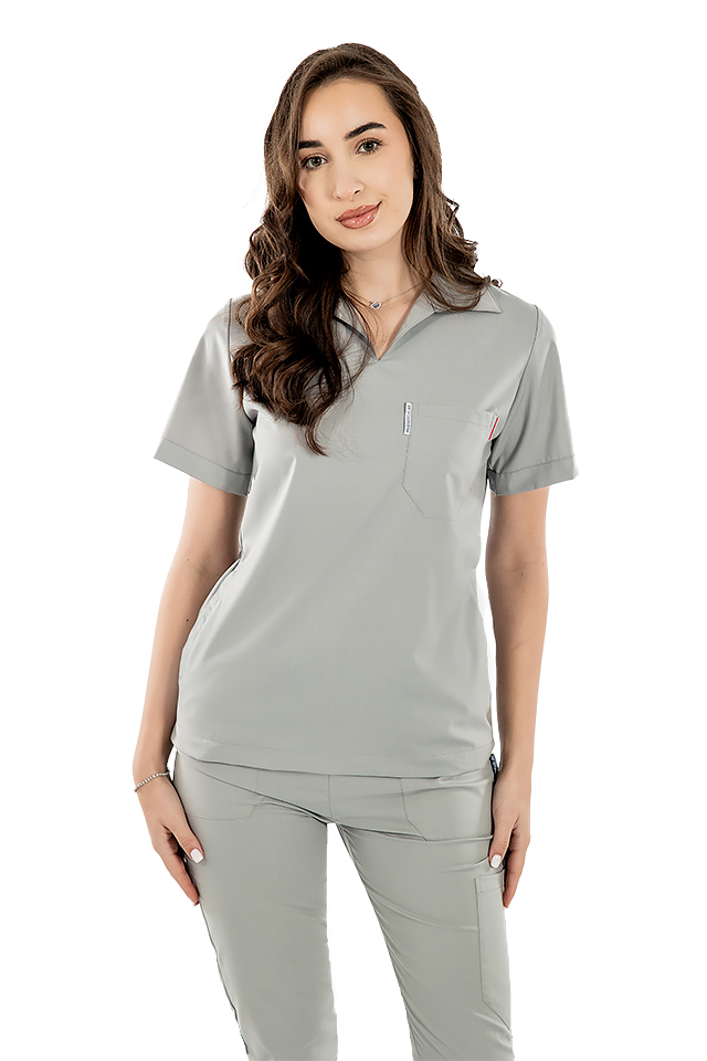 Šedý strečový polo oblek s halenkou do V a tepláky, se stahovací šňůrkou a gumou